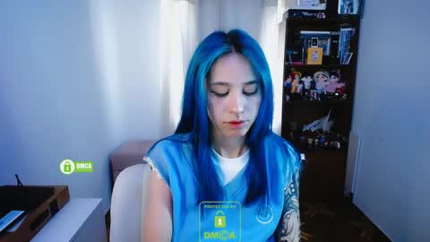 Snapshot of dakota_senju chatting on December 15, 1:00 pm Maca online show from December 15, 1:00 pm