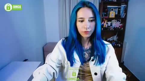 Snapshot of dakota_senju chatting on December 18, 5:04 am Maca online show from December 18, 5:04 am