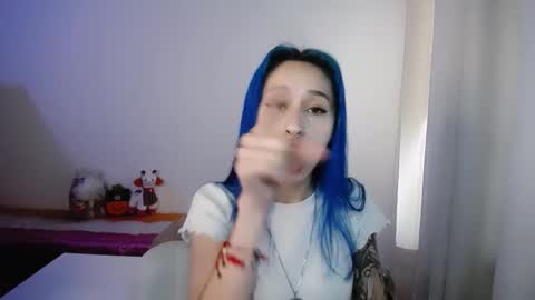 Snapshot of dakota_senju chatting on November 18, 2:43 pm Maca online show from November 18, 2:43 pm