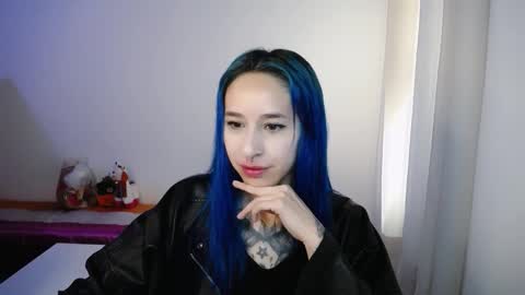 Snapshot of dakota_senju chatting on December 2, 3:29 pm Maca online show from December 2, 3:29 pm