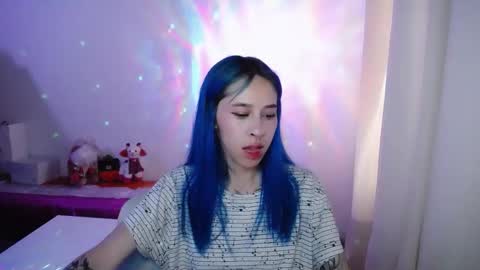 Snapshot of dakota_senju chatting on December 15, 9:30 pm Maca online show from December 15, 9:30 pm