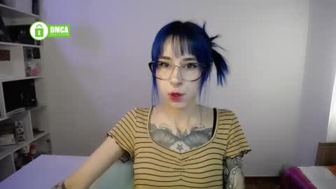 Snapshot of dakota_senju chatting on April 24, 2:30 pm Maca online show from April 24, 2:30 pm