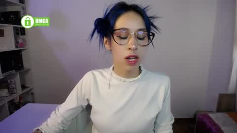 Snapshot of dakota_senju chatting on May 9, 2:33 pm Maca online show from May 9, 2:33 pm
