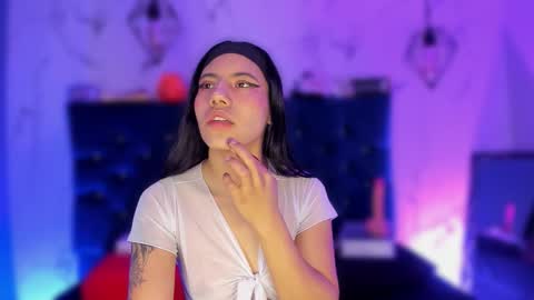 dakotaa_johnson online show from November 15, 6:48 pm