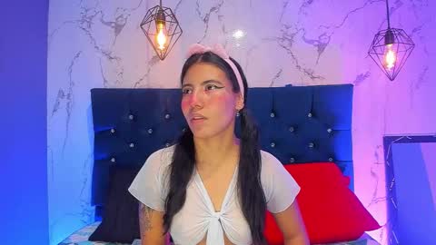 Snapshot of dakotaa_johnson chatting on February 23, 8:06 pm dakotaa_johnson online show from February 23, 8:06 pm