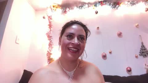 Dakotaagray online show from December 14, 11:53 pm