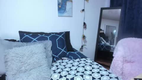 Dakotaagray online show from February 12, 11:49 am