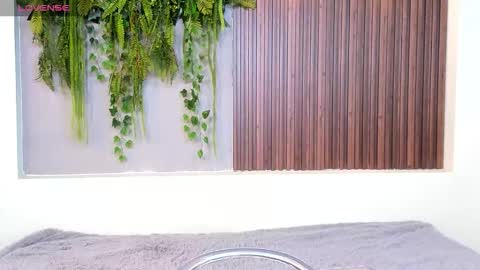 Snapshot of dakotaferreti chatting on October 14, 8:20 pm Dakota Ferreti online show from October 14, 8:20 pm