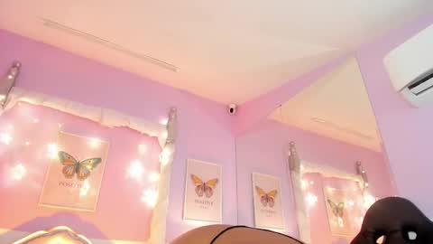 Snapshot of dakotasexshow2 chatting on February 26, 1:53 am Dakota Sex Show online show from February 26, 1:53 am