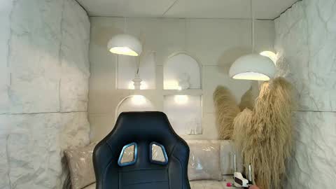 Dakotha  online show from March 27, 3:45 am