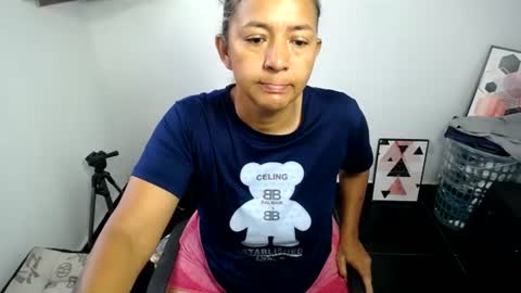 Snapshot of daleska_delicious1 chatting on July 10, 12:19 pm daleska_delicious1 online show from July 10, 12:19 pm