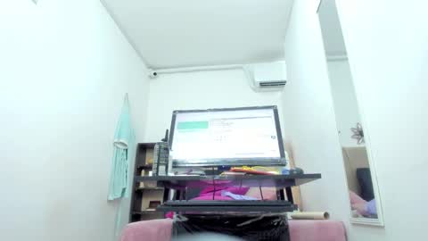  Ren  online show from February 24, 3:23 am