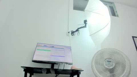  Ren  online show from October 27, 12:26 am