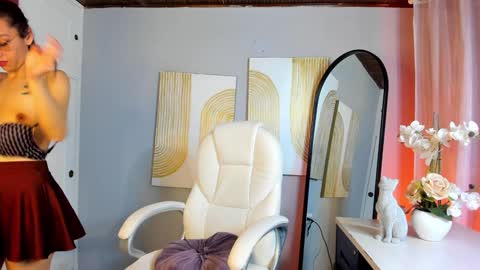 Dalia online show from February 4, 1:59 pm