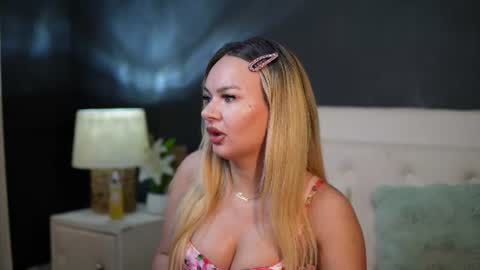  Dalia  online show from August 9, 8:47 pm