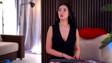 Snapshot of daliaveyron chatting on November 24, 10:26 am Dalia online show from November 24, 10:26 am