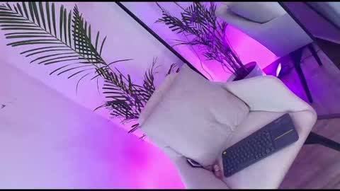 Snapshot of dalilathoms chatting on January 17, 8:56 pm dalilathoms online show from January 17, 8:56 pm