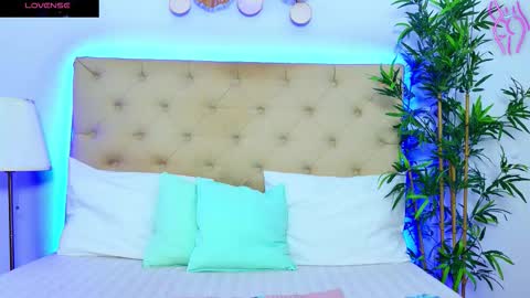 Snapshot of daliyaa_ chatting on October 29, 1:13 pm daliyaa_ online show from October 29, 1:13 pm