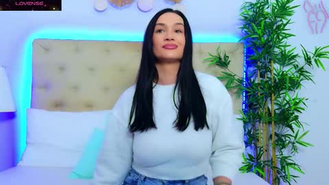 Snapshot of daliyaa_ chatting on November 24, 1:00 pm daliyaa_ online show from November 24, 1:00 pm