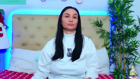 Snapshot of daliyaa_ chatting on December 16, 1:05 pm daliyaa_ online show from December 16, 1:05 pm