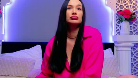 daliyaa_ online show from April 1, 12:39 pm