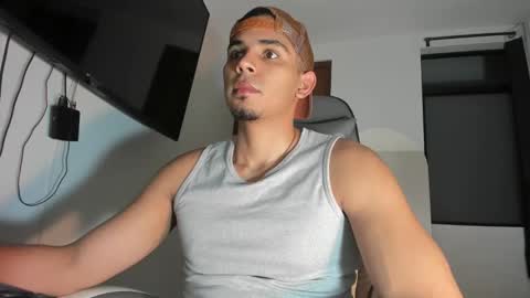 Snapshot of dalton111_ chatting on January 9, 8:39 am Dalton online show from January 9, 8:39 am