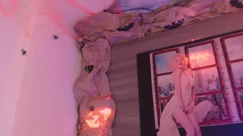         online show from October 26, 5:13 am