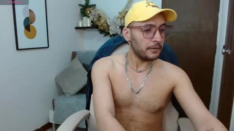 Damian Duarte online show from December 16, 1:32 am