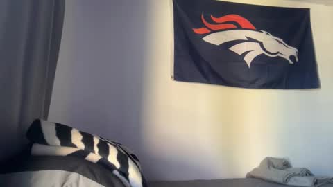 damiam xj online show from December 4, 5:21 pm