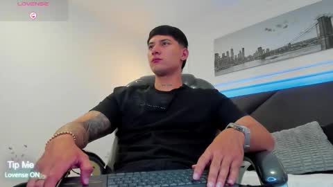 DAMIAN online show from February 15, 10:47 am