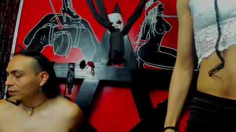 Snapshot of damian_and_tiana chatting on January 6, 5:33 am damian_and_tiana online show from January 6, 5:33 am