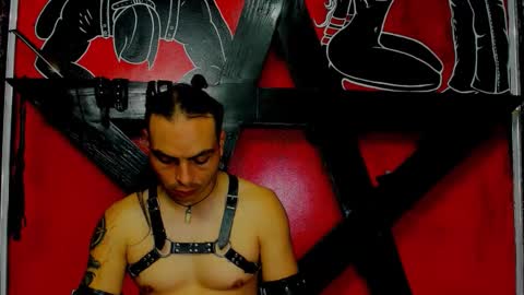 Snapshot of damian_and_tiana chatting on January 11, 5:01 am damian_and_tiana online show from January 11, 5:01 am