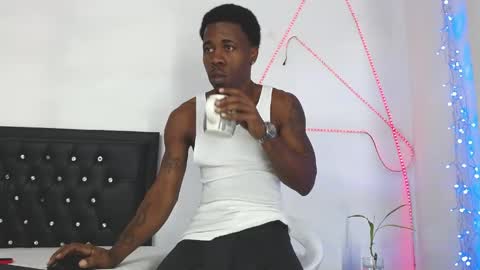 damian_hart_24cm online show from April 25, 11:02 am