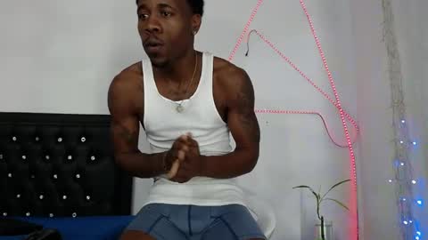 damian_hart_24cm online show from May 8, 10:42 am