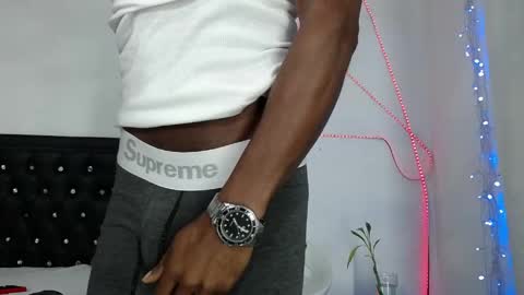 damian_hart_24cm online show from May 21, 12:01 pm