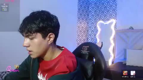 Snapshot of damian_tay1 chatting on June 24, 11:42 am damian_tay1 online show from June 24, 11:42 am
