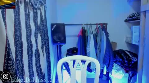 Snapshot of damian_torner chatting on May 21, 10:00 am Damian torner online show from May 21, 10:00 am