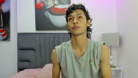 Snapshot of damian_vadim chatting on February 14, 11:18 am Damian Vadim online show from February 14, 11:18 am