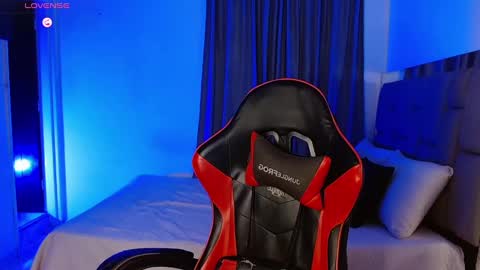 Snapshot of damiano_walker chatting on September 25, 4:16 am damiano_walker online show from September 25, 4:16 am