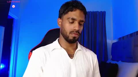 Snapshot of damiano_walker chatting on October 1, 5:46 am damiano_walker online show from October 1, 5:46 am