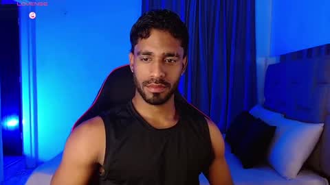 Snapshot of damiano_walker chatting on November 6, 4:02 am damiano_walker online show from November 6, 4:02 am