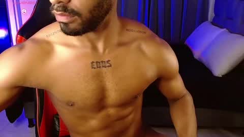 Snapshot of damiano_walker chatting on November 20, 4:23 am damiano_walker online show from November 20, 4:23 am