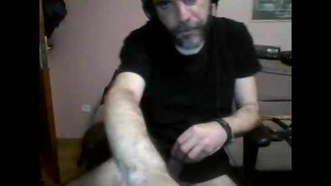 Snapshot of damianour chatting on February 24, 7:30 pm damianour online show from February 24, 7:30 pm