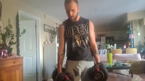 Snapshot of damien_mace chatting on February 11, 12:05 pm damien_mace online show from February 11, 12:05 pm