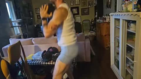 Snapshot of damien_mace chatting on October 19, 10:49 am damien_mace online show from October 19, 10:49 am