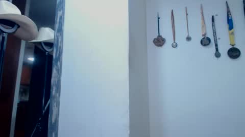 dammuscle online show from October 1, 1:50 pm