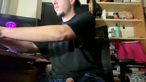 Snapshot of damncore chatting on January 15, 4:11 pm damncore online show from January 15, 4:11 pm