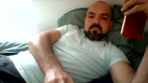 Snapshot of damocles240 chatting on March 1, 12:51 pm damocles240 online show from March 1, 12:51 pm