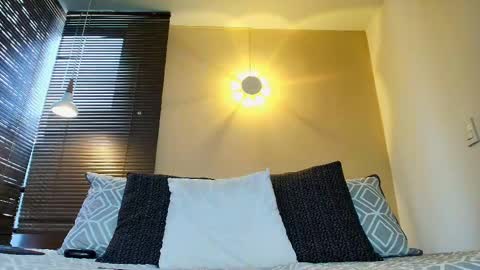 Snapshot of damon_salvarote_s chatting on February 28, 8:21 pm Damon Salvatore online show from February 28, 8:21 pm