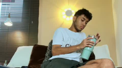 Damon  Salvatore online show from April 15, 7:43 pm